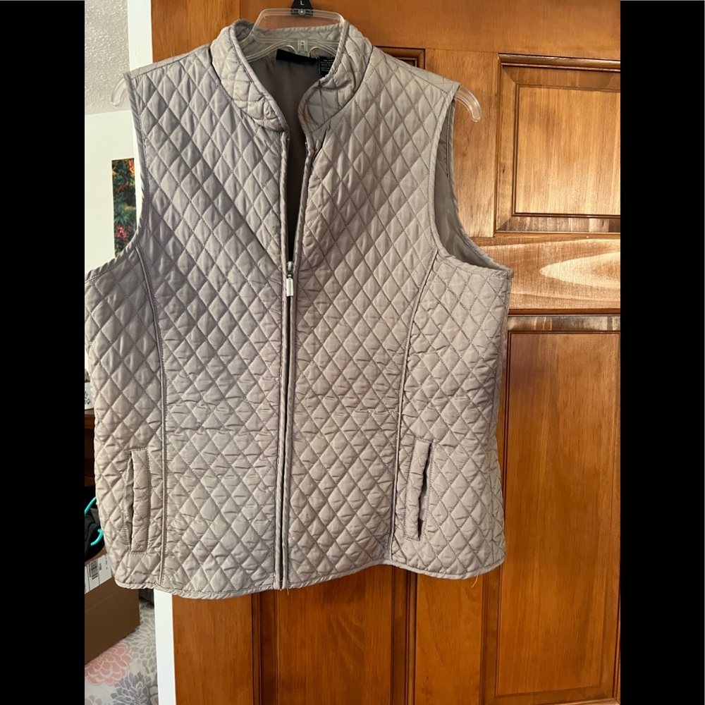 Women’s Clay Colored Quilted Vest